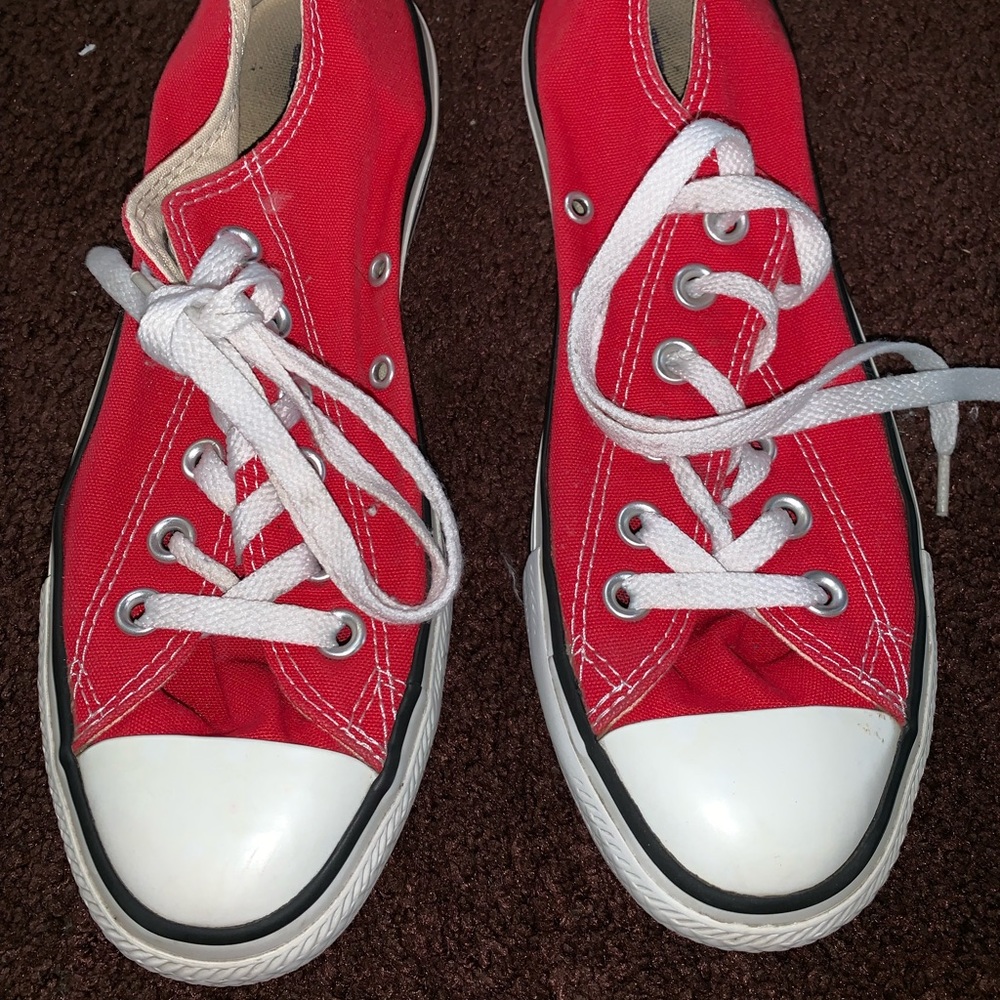 MAKE AN OFFER * Red Converse Size 7Womens